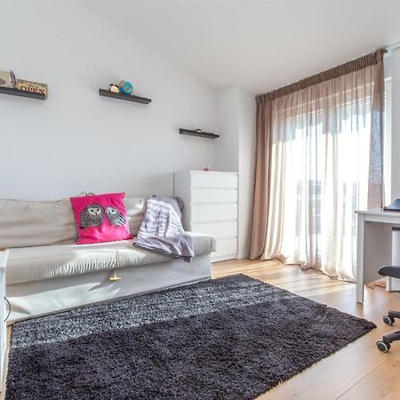 Apartmani Lucija Porec Exterior photo