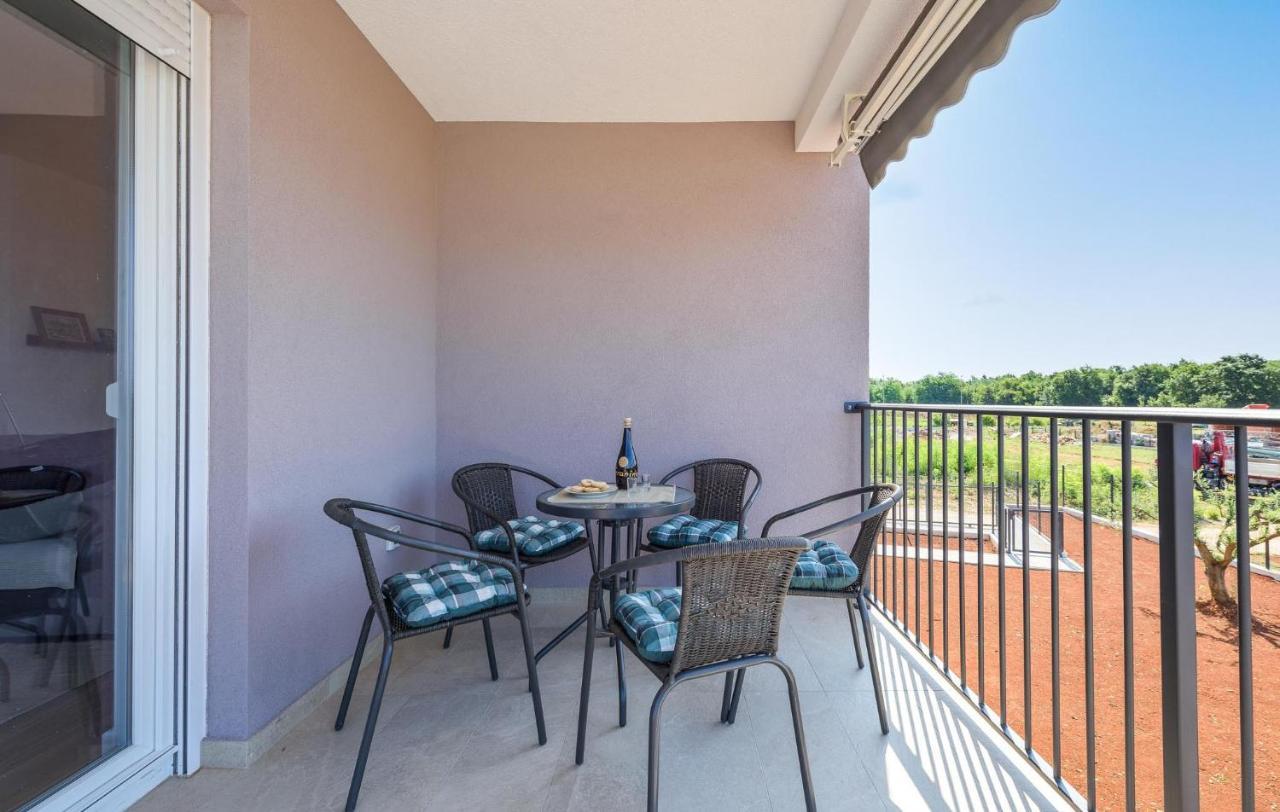 Apartmani Lucija Porec Exterior photo